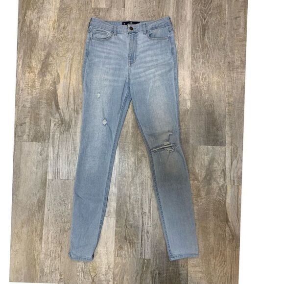 Hollister ultra high rise super skinny distressed jeans - Picture 11 of 11